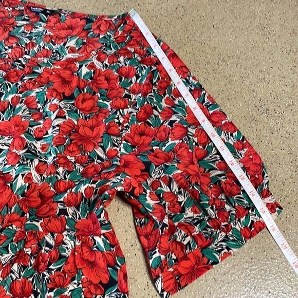 SHEIN Curve 3XL Tulip Printed Hi-Lo Babydoll Top - Picture 16 of 16